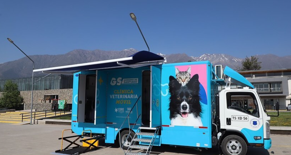 Veterinaria móvil programa “Veterinaria en tu barrio” Peñalolén